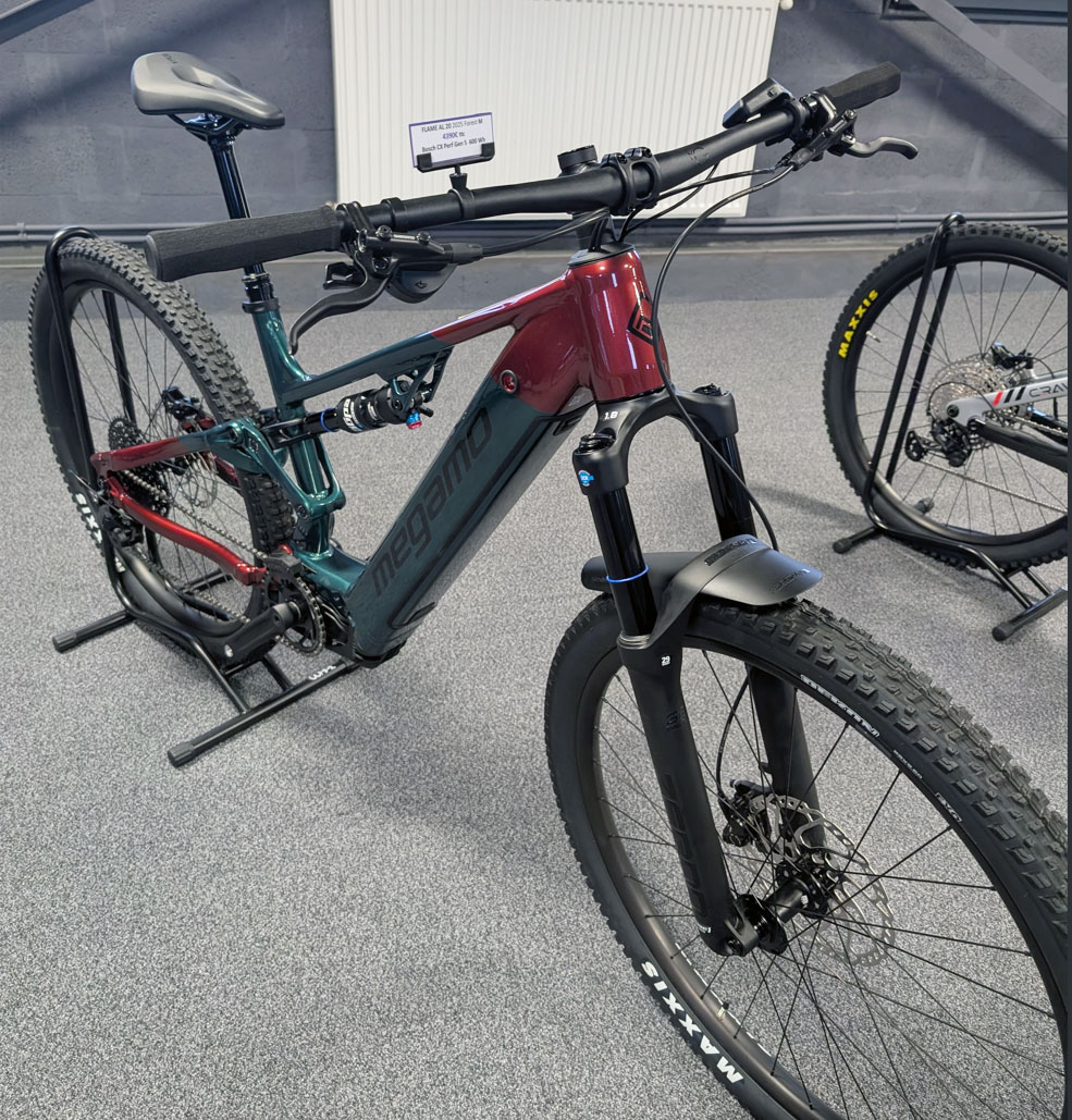 Megamo_Flame_AL VAE Megamo Flame AL